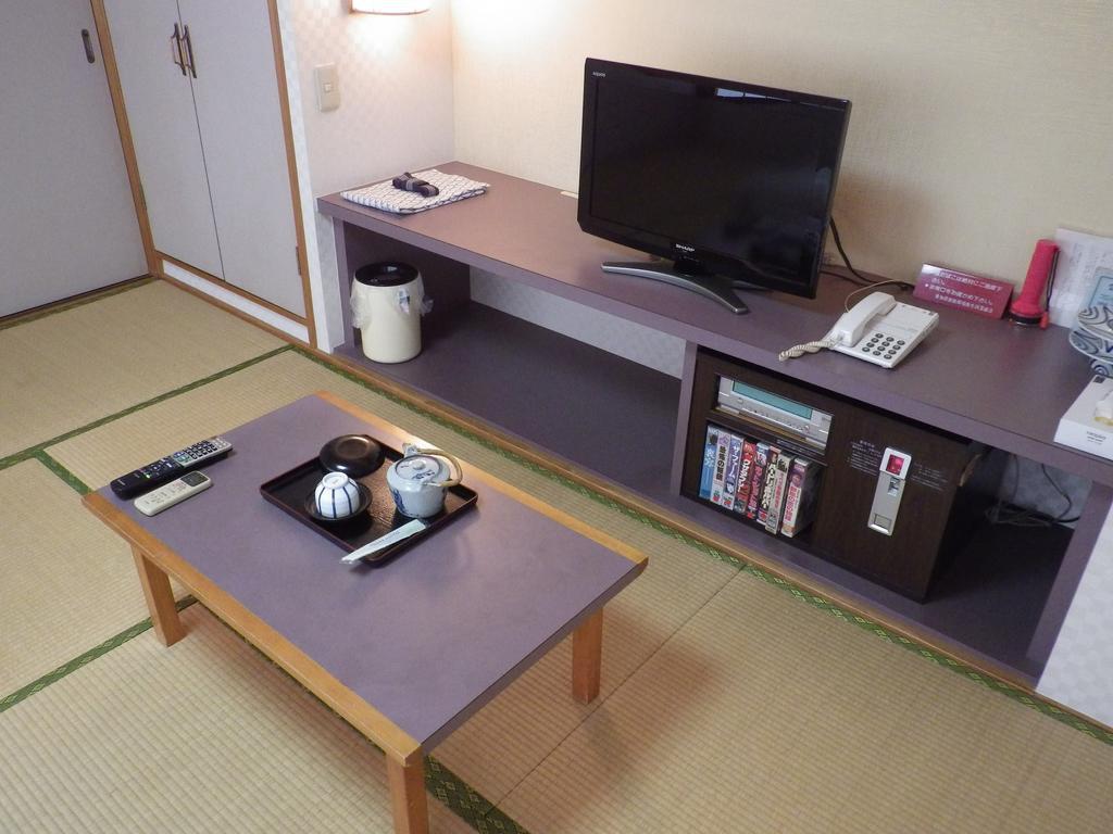 Uokagi Ryokan Nagoja Zewnętrze zdjęcie